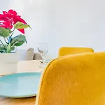 Appartement lumineux à 2 mins à pied de la gare